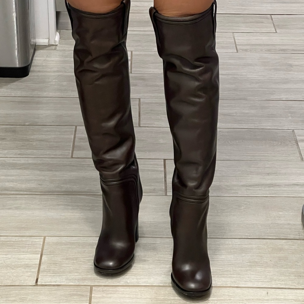 Authentic Gucci Brown Knee High Boots Size 37